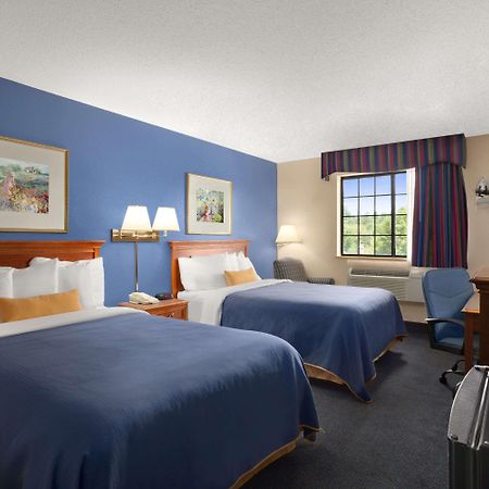 Days Inn By Wyndham Keene Nh Dış mekan fotoğraf